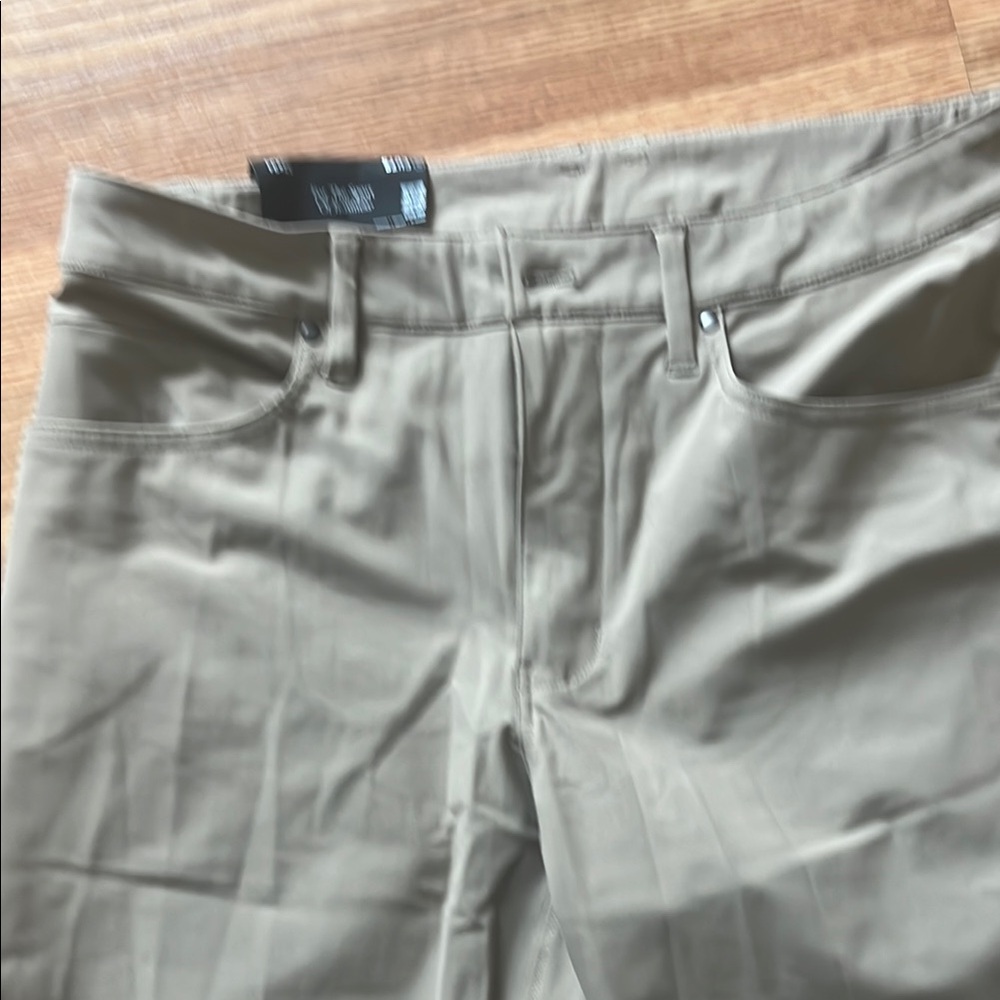 Cuts Clothing Classic Khaki 5-Pocket Pants